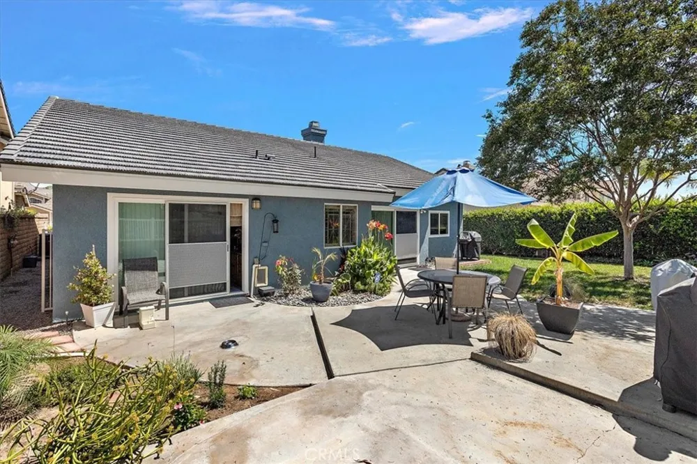 17390 Golden Maple Yorba Linda, CA 92886
