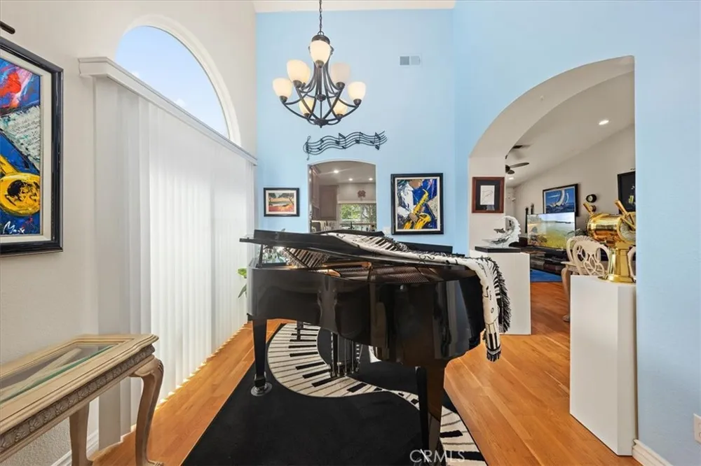 17390 Golden Maple Yorba Linda, CA 92886