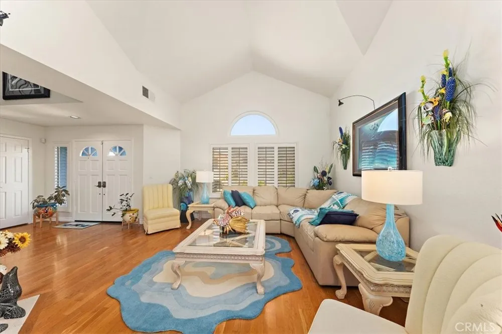 17390 Golden Maple Yorba Linda, CA 92886