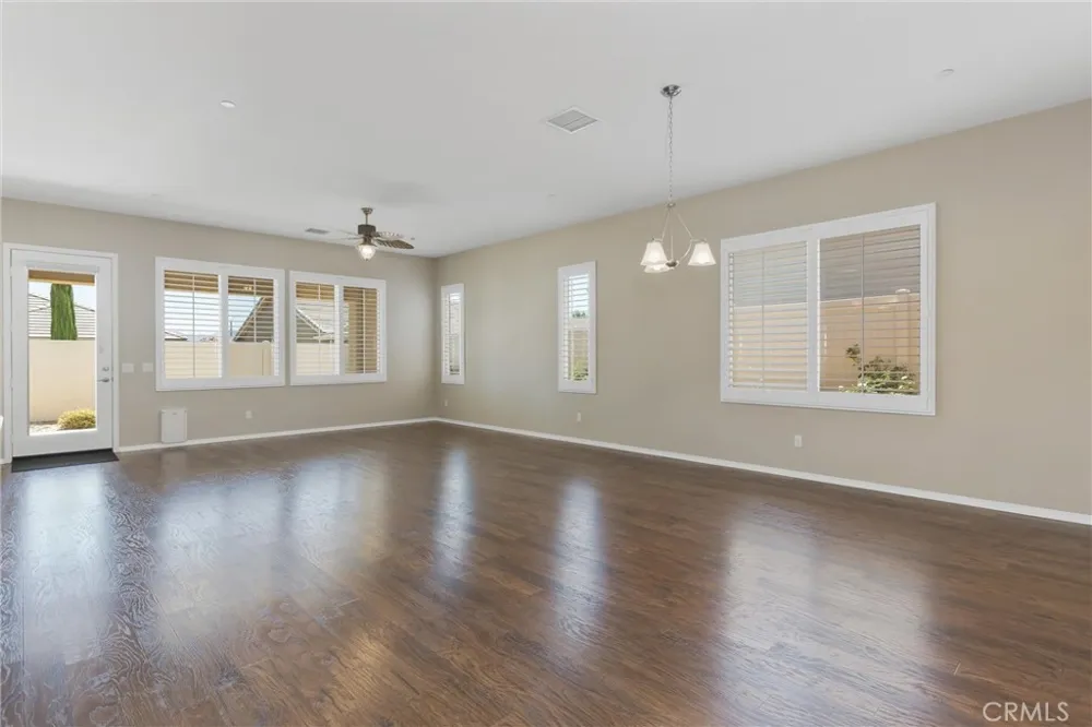 1519 Coronado Beaumont, CA 92223