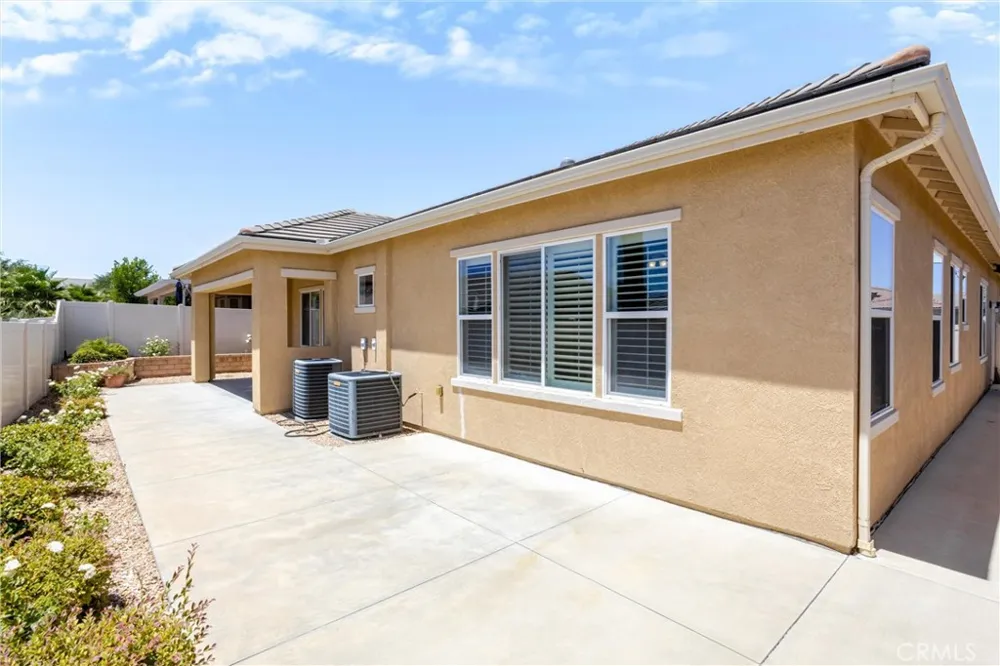 1519 Coronado Beaumont, CA 92223