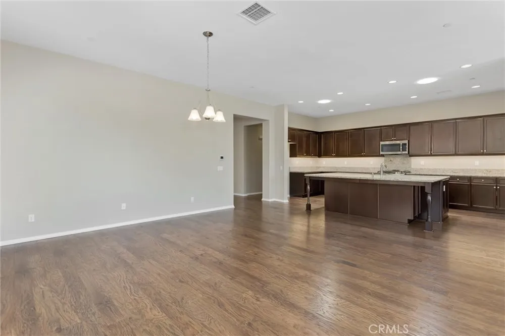 1519 Coronado Beaumont, CA 92223