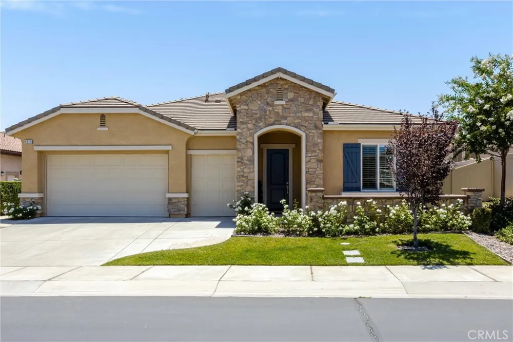 1519 Coronado Beaumont, CA 92223