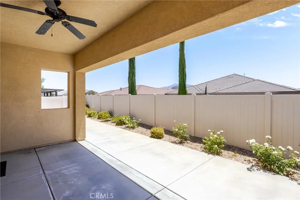 1519 Coronado Beaumont, CA 92223