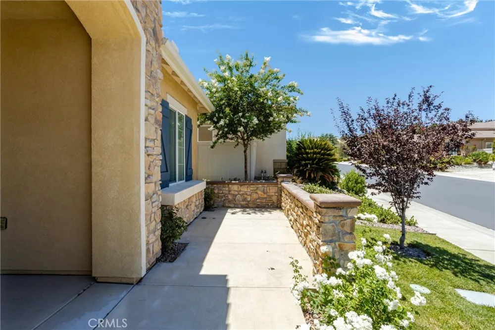 1519 Coronado Beaumont, CA 92223