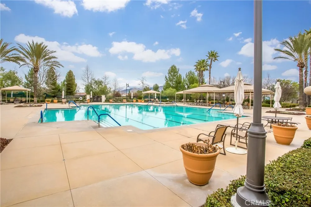 1519 Coronado Beaumont, CA 92223