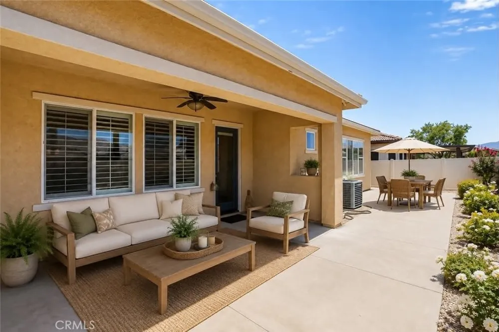 1519 Coronado Beaumont, CA 92223