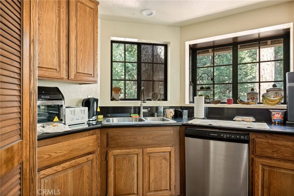 27432 White Fir Lake Arrowhead, CA 92352
