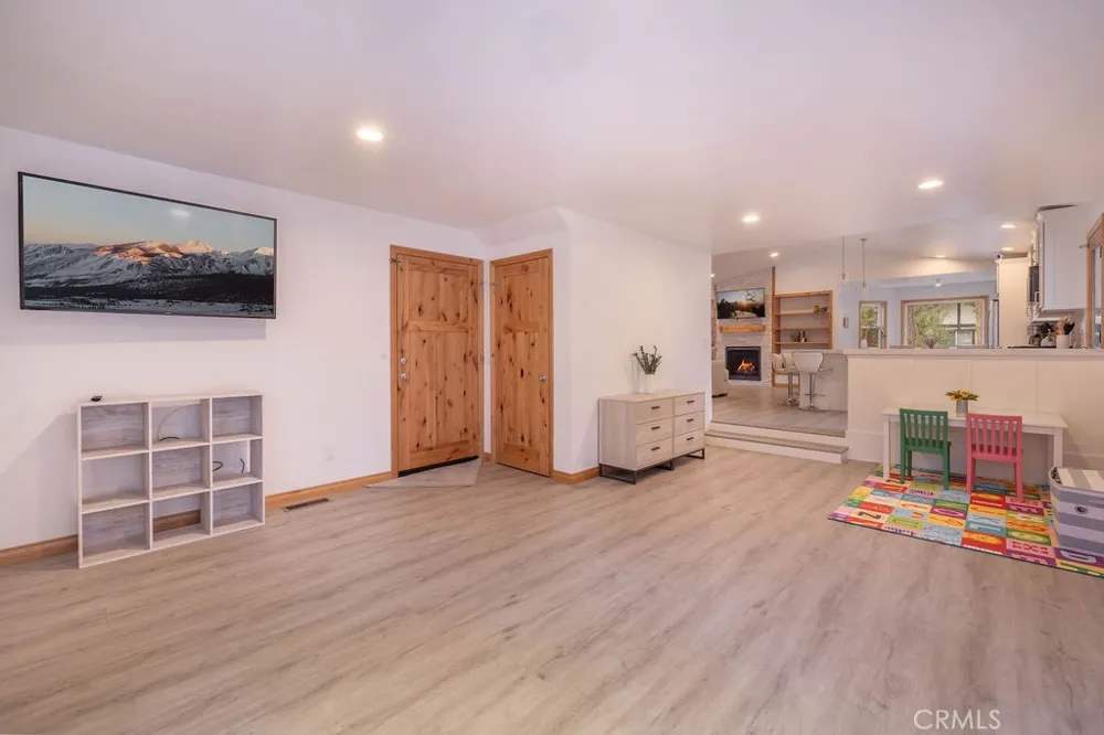 352 Feldstrasse Big Bear Lake, CA 92315