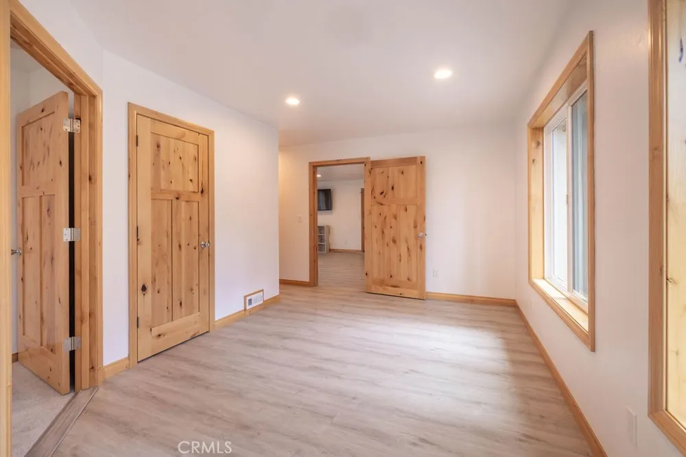 352 Feldstrasse Big Bear Lake, CA 92315