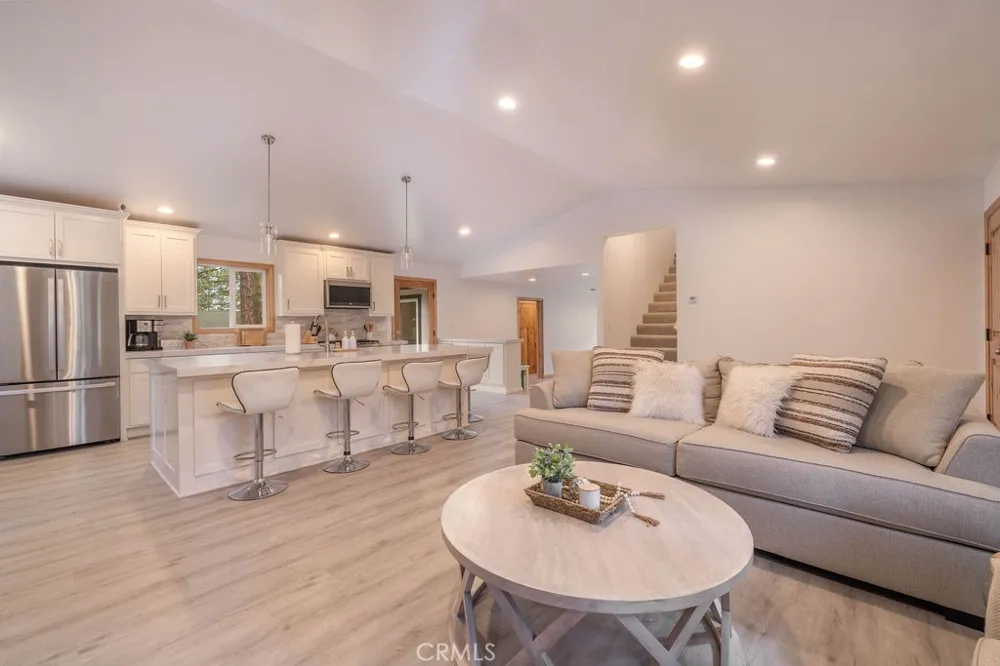352 Feldstrasse Big Bear Lake, CA 92315