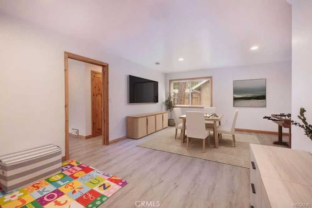 352 Feldstrasse Big Bear Lake, CA 92315
