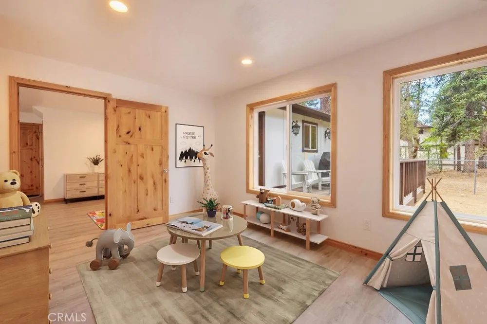352 Feldstrasse Big Bear Lake, CA 92315