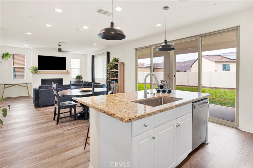 1503 Noblewood San Jacinto, CA 92582
