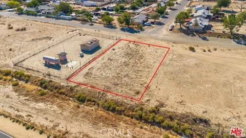 16520 Lake Los Angeles