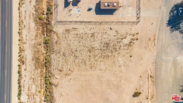E Ave O Lake Los Angeles, CA 93591