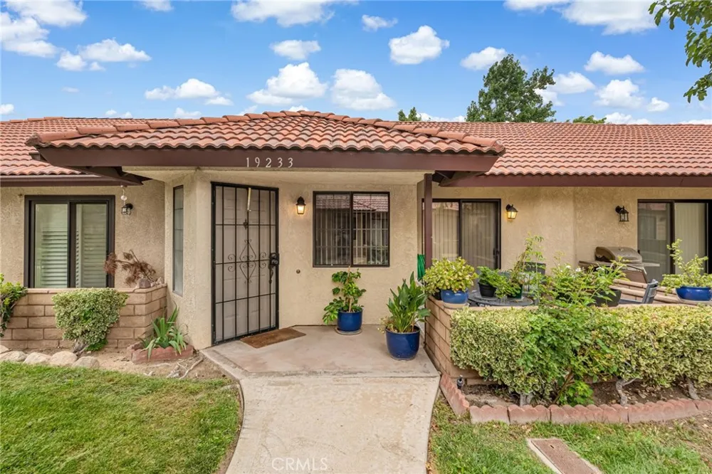 19233 Elm Apple Valley, CA 92308