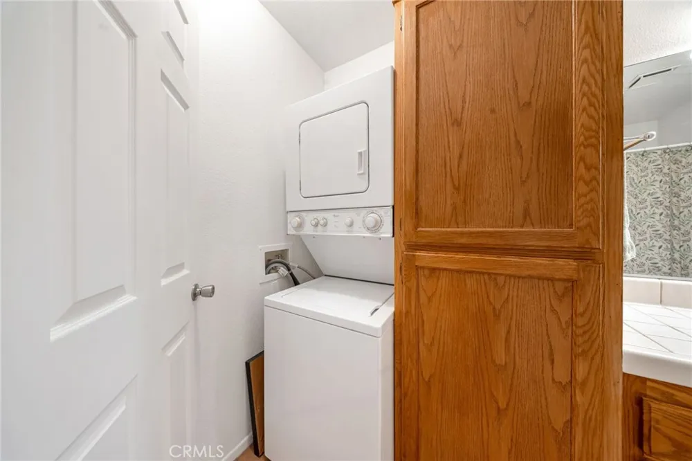 19233 Elm Apple Valley, CA 92308