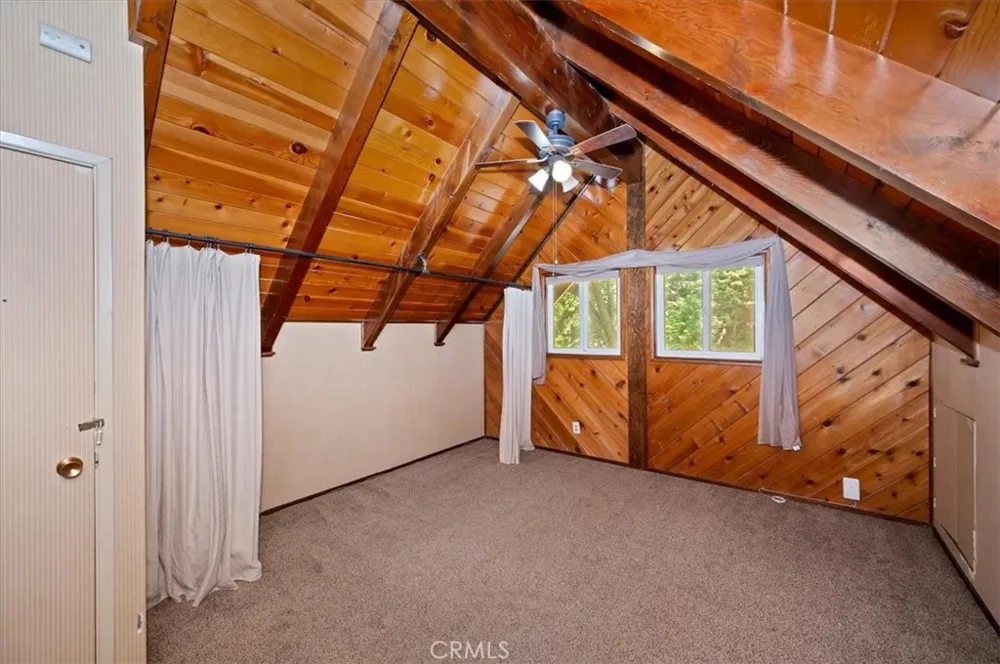 363 Castle Gate Lake Arrowhead, CA 92352