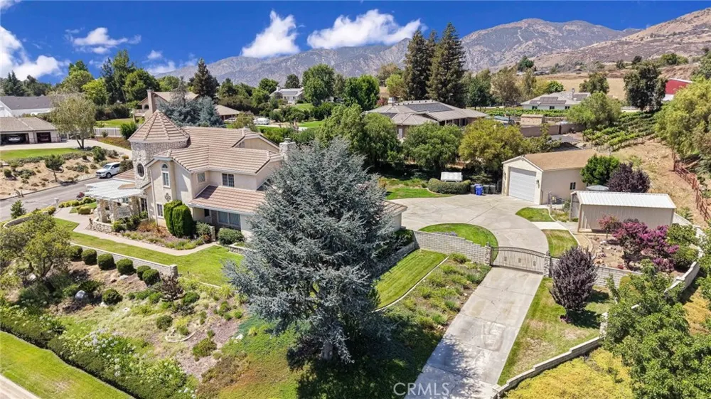 10389 Walnut Grove Court Yucaipa, CA 92399