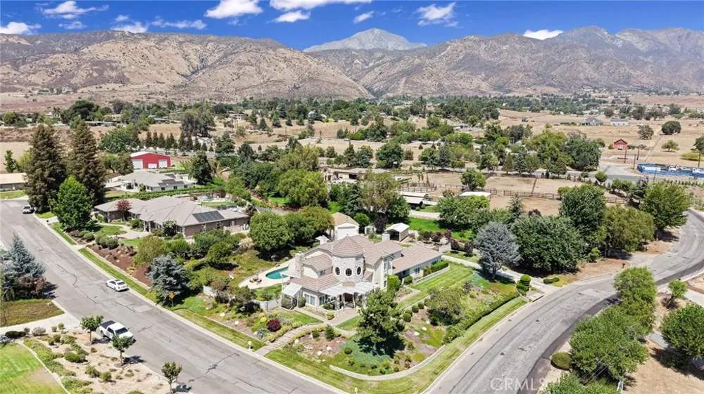 10389 Walnut Grove Court Yucaipa, CA 92399