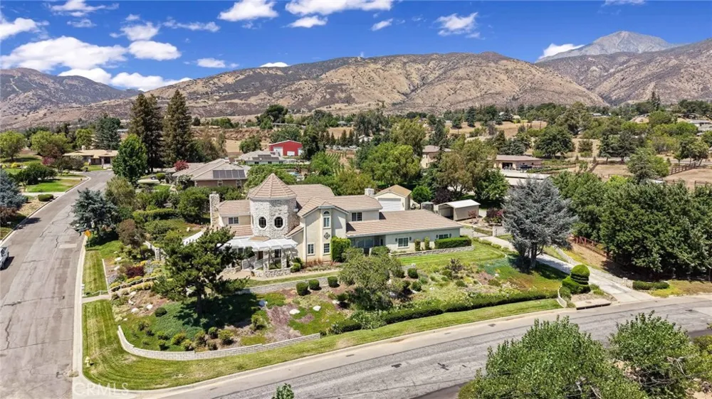 10389 Walnut Grove Court Yucaipa, CA 92399