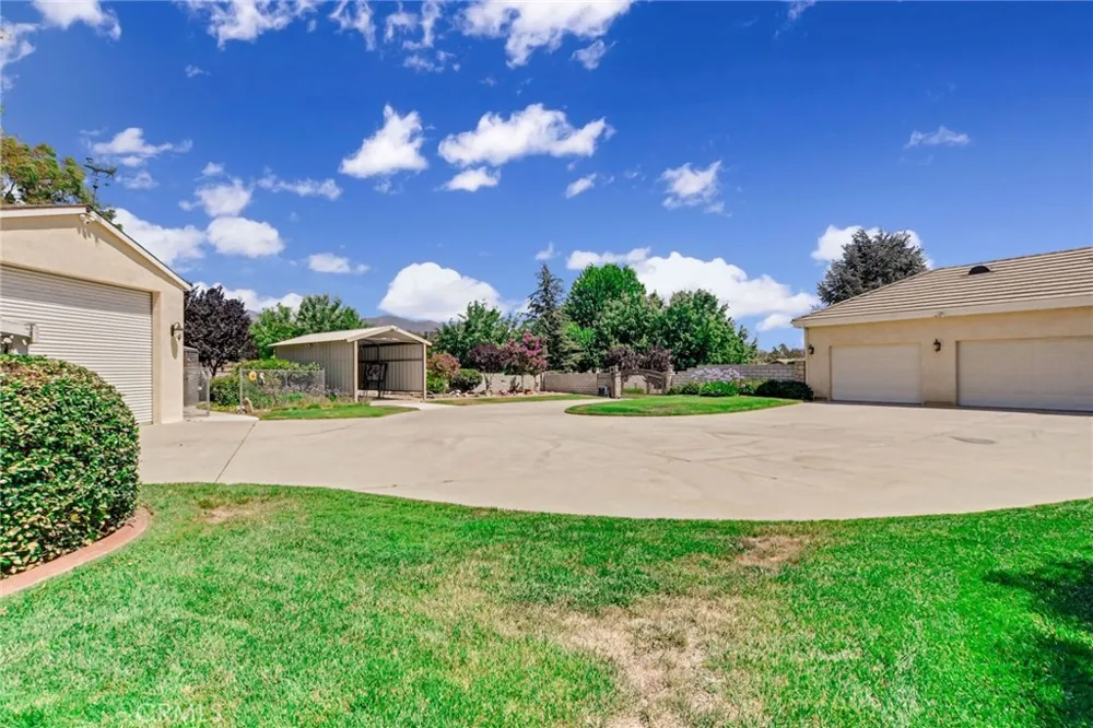 10389 Walnut Grove Court Yucaipa, CA 92399