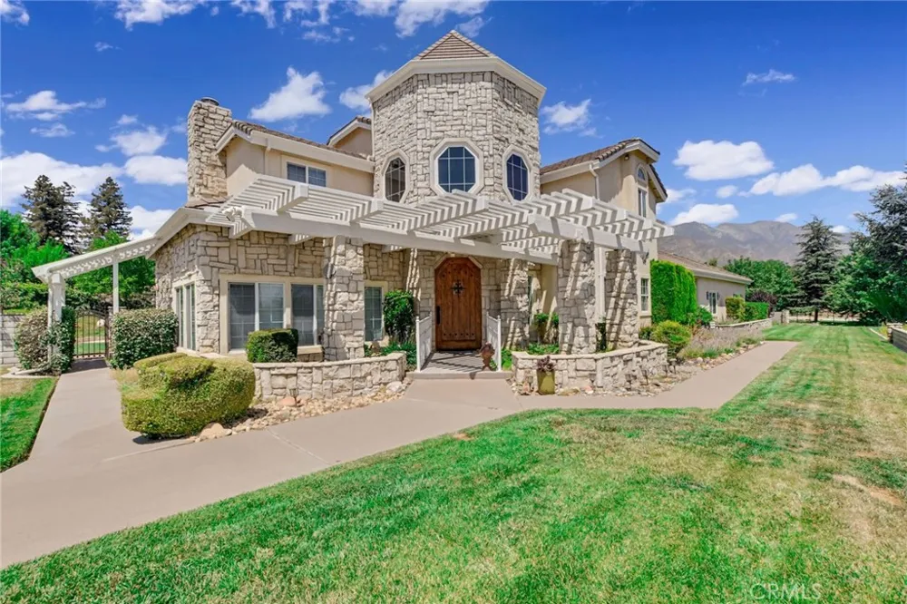 10389 Walnut Grove Court Yucaipa, CA 92399