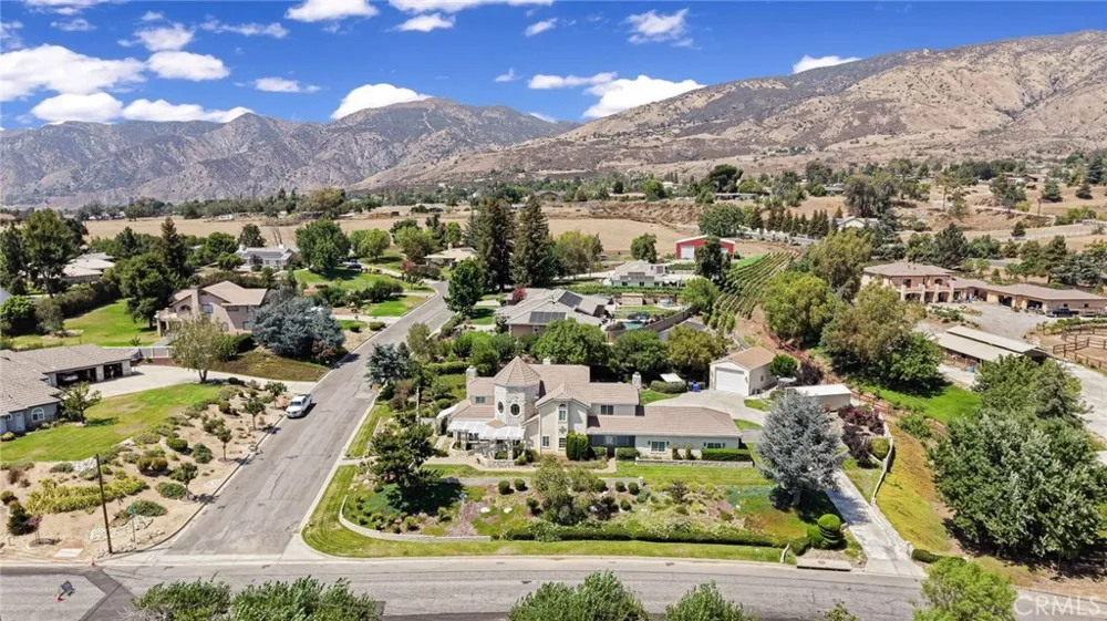 10389 Walnut Grove Court Yucaipa, CA 92399