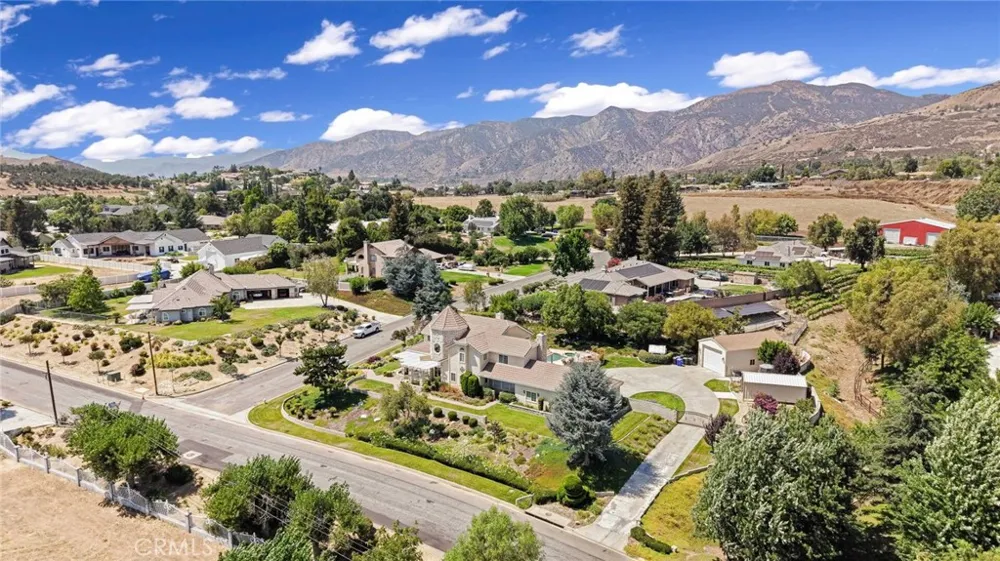 10389 Walnut Grove Court Yucaipa, CA 92399