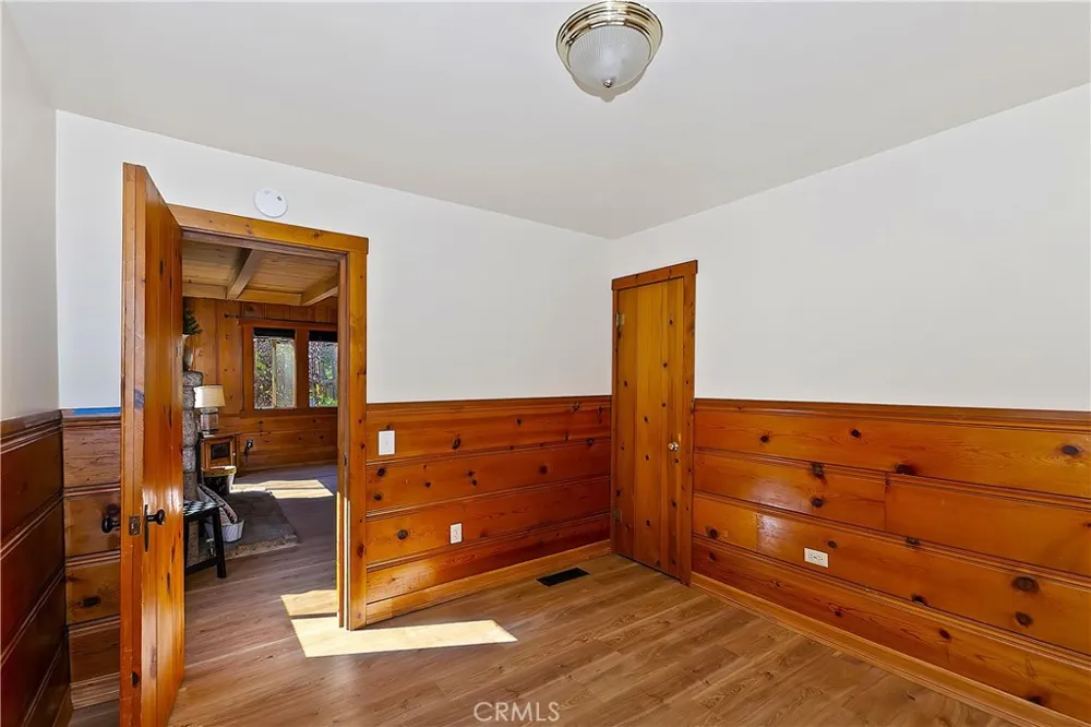 863 Oak Lake Arrowhead, CA 92385