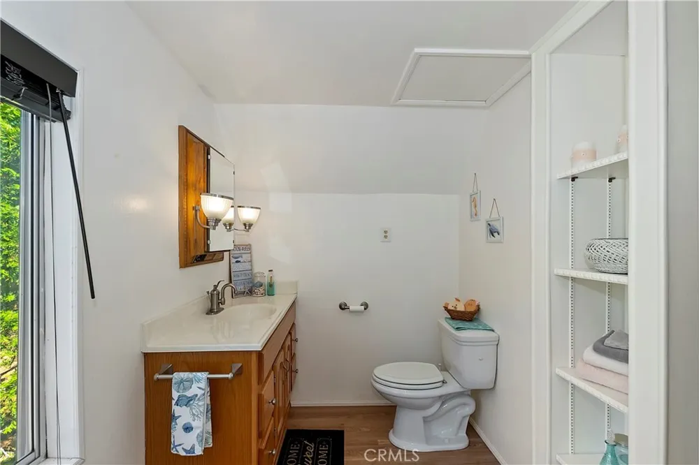863 Oak Lake Arrowhead, CA 92385