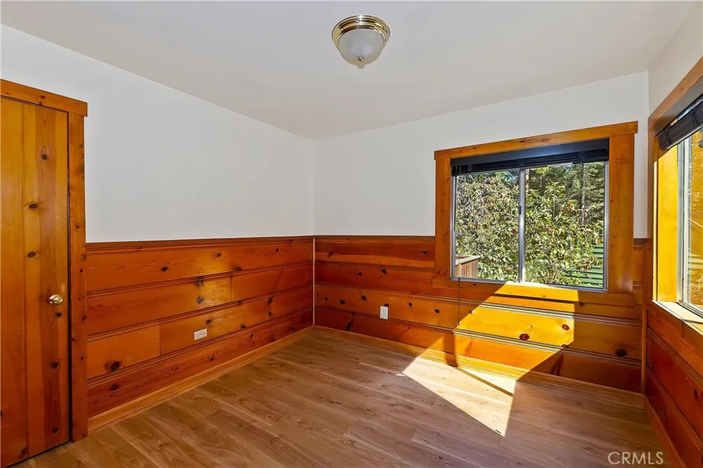 863 Oak Lake Arrowhead, CA 92385