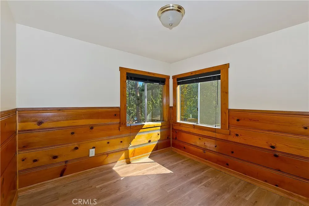 863 Oak Lake Arrowhead, CA 92385