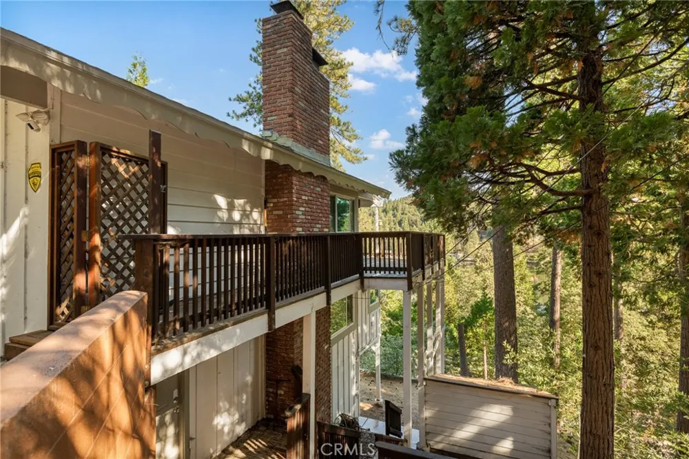 24416 Horst Drive Crestline, CA 92325