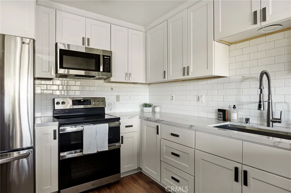 24416 Horst Drive Crestline, CA 92325