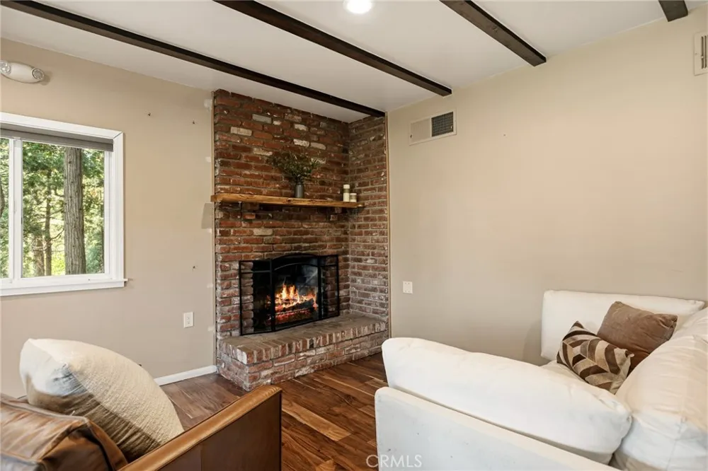 24416 Horst Drive Crestline, CA 92325