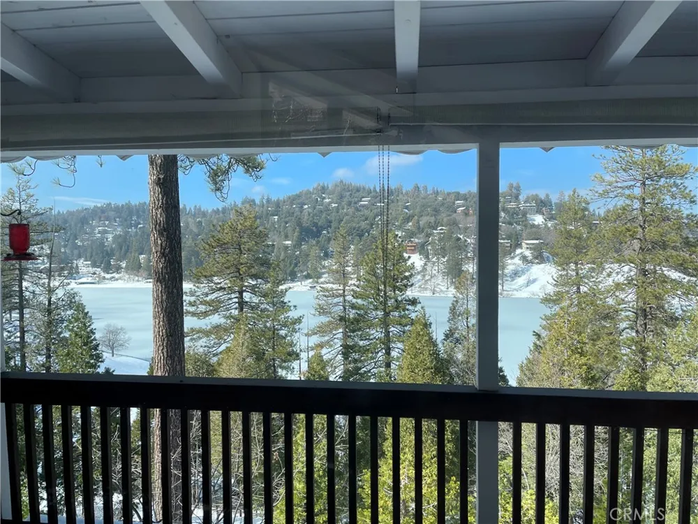 24416 Horst Drive Crestline, CA 92325