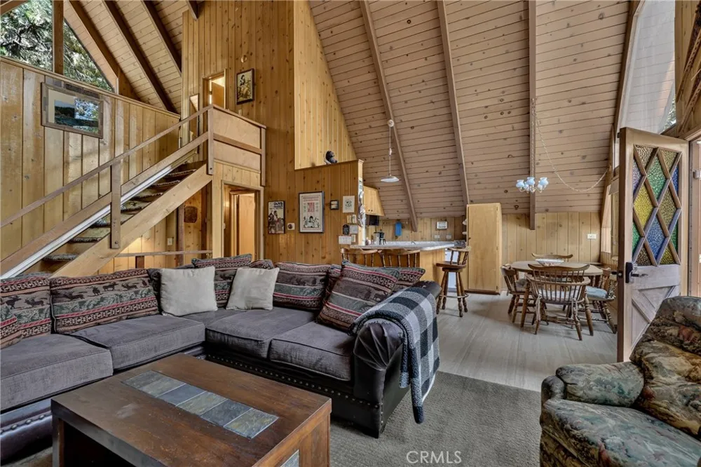 815 Zurich Drive Lake Arrowhead, CA 92352