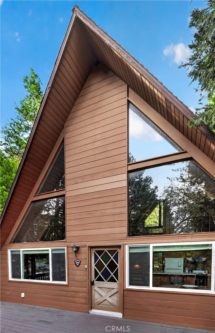 815 Zurich Drive Lake Arrowhead, CA 92352