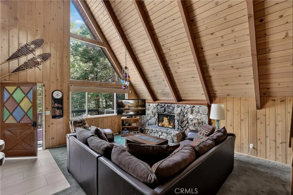 815 Zurich Drive Lake Arrowhead, CA 92352