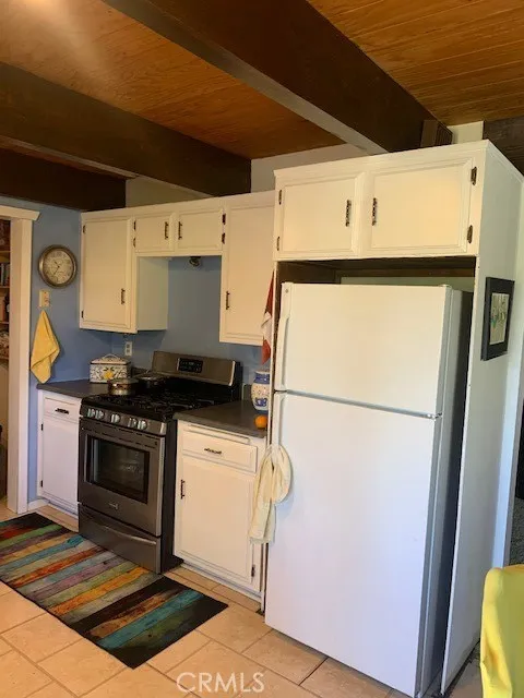 26325 Lake Forest Twin Peaks, CA 92391