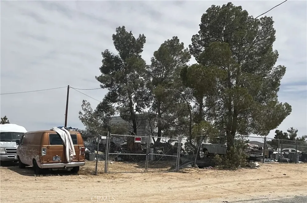 1341 Landers Landers, CA 92285