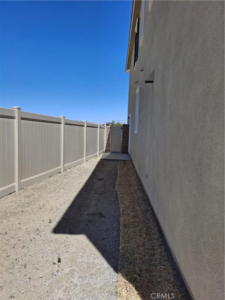 31309 Sutherland Pass Winchester, CA 92596
