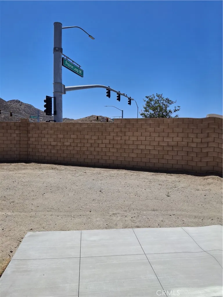 31309 Sutherland Pass Winchester, CA 92596