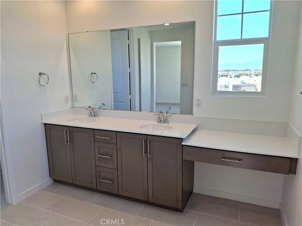 31309 Sutherland Pass Winchester, CA 92596