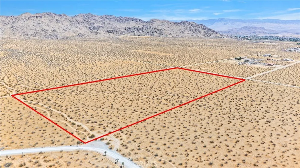 1 Los Padres Apple Valley, CA 92307