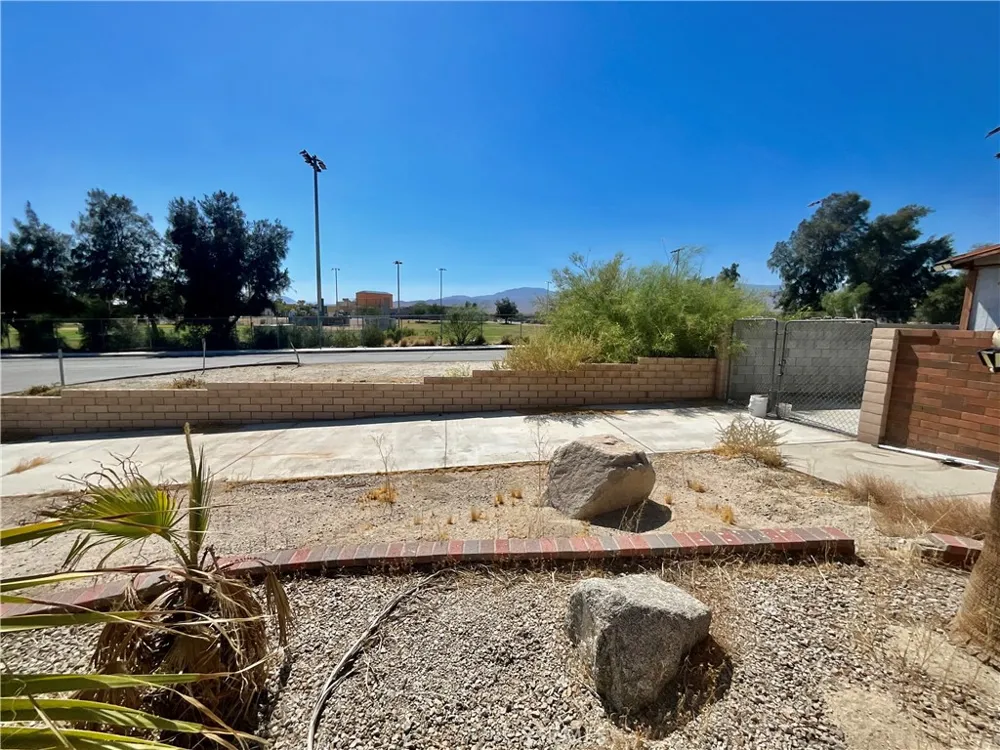 65760 4th Desert Hot Springs, CA 92240