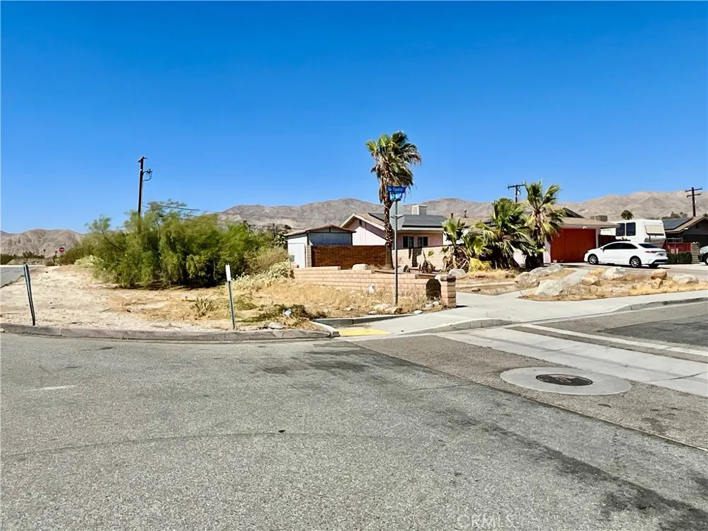 65760 4th Desert Hot Springs, CA 92240