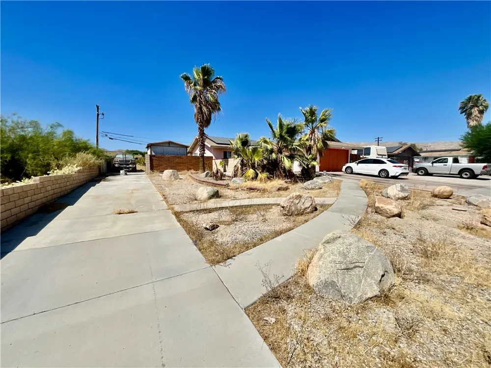 65760 4th Desert Hot Springs, CA 92240